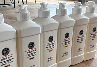 情暖三八 致敬芳华